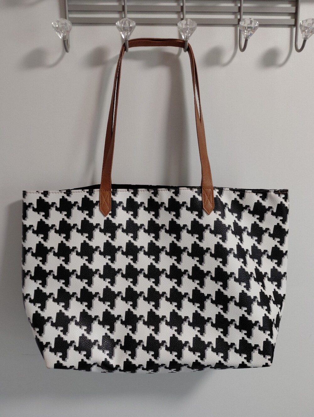 thirty-one Black & White Houndstooth Faux Leather Tote with Brown Straps